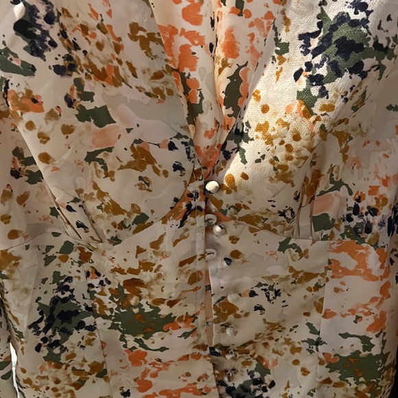 Light Orange & Pattern Blouse - Picture 4 of 4